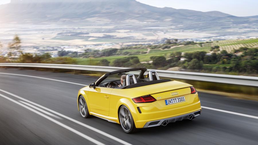  Audi TT Roadster S-Line (8S) 2018 года  (WW) (фото 15 из 33)